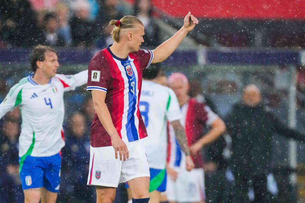 球迷：今天这队真的帅疯了